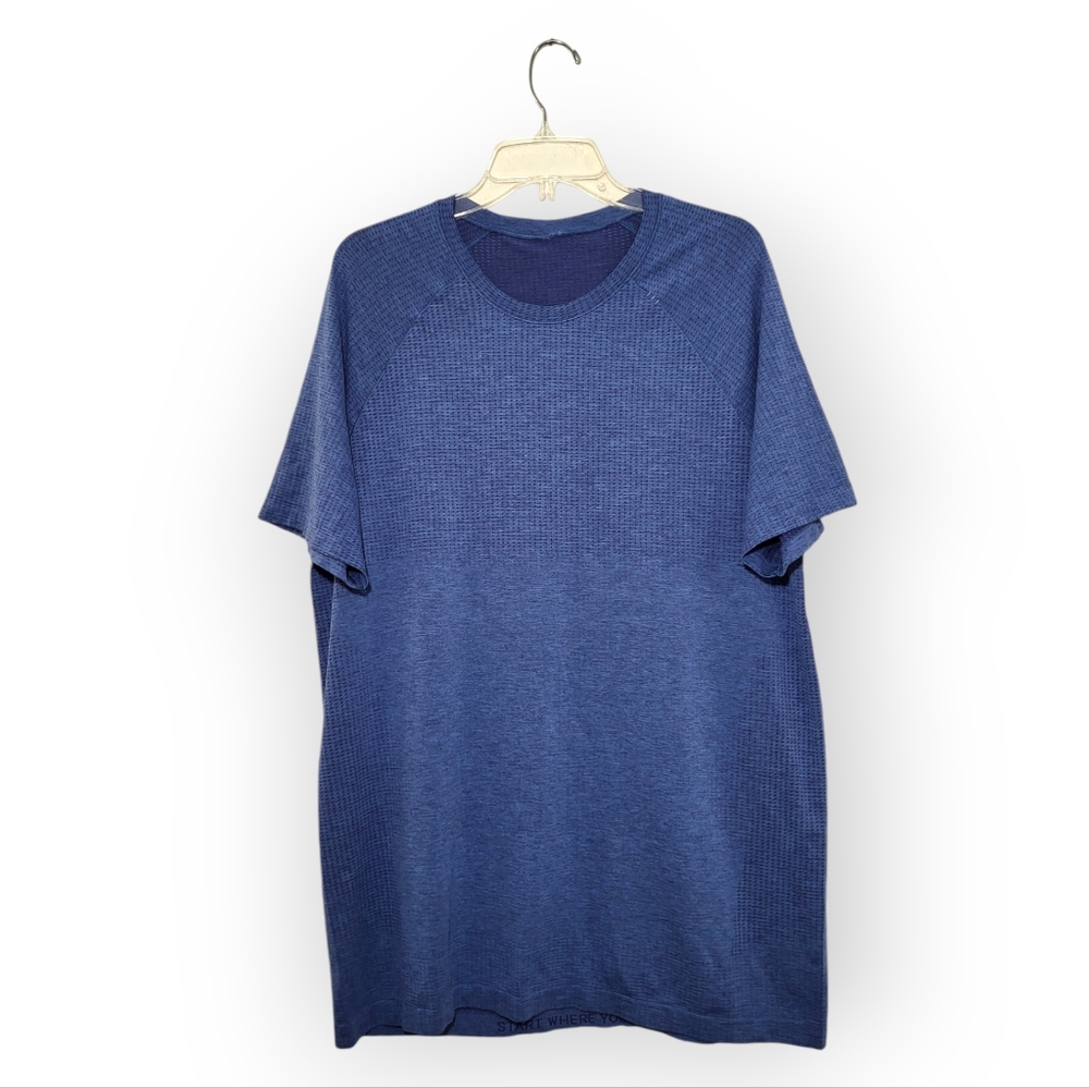 Lululemon Men's Metal Vent Tech T-Shirt Blue XL